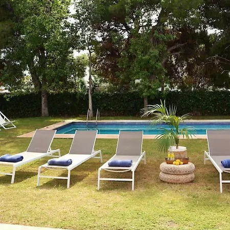 Villa Abu Lita 3 Minutos Andando Playa Renovada Piscina Y Jardin Xxl Autentico Lujo Sitges